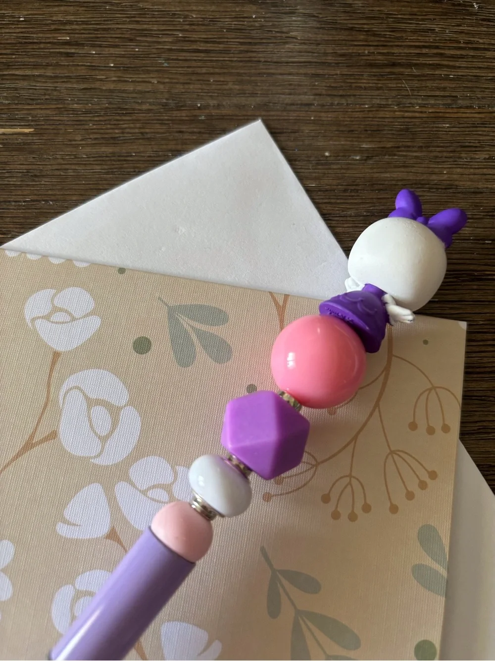 Disney Doorables: Mickey Mouse & Friends: Daisy Duck Halloween handmade Bead Pen